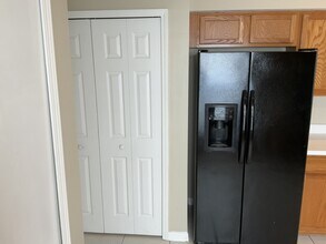 1004 Cristelle Jean Dr in Ruskin, FL - Building Photo - Building Photo