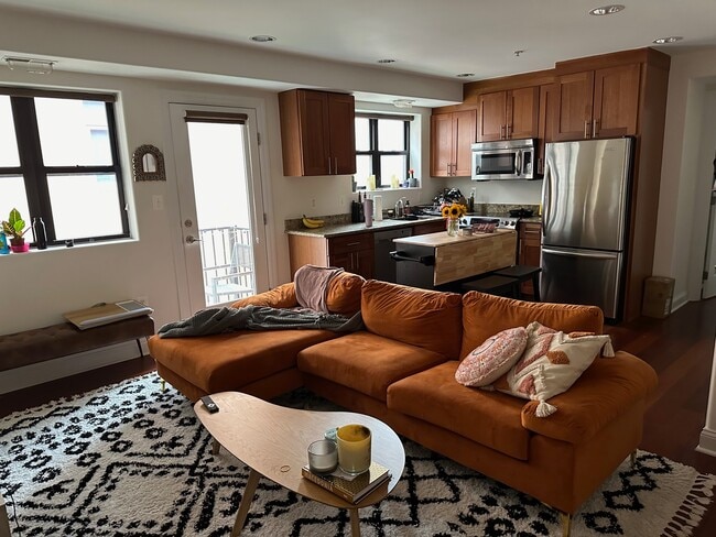 property at 1354 Euclid St NW