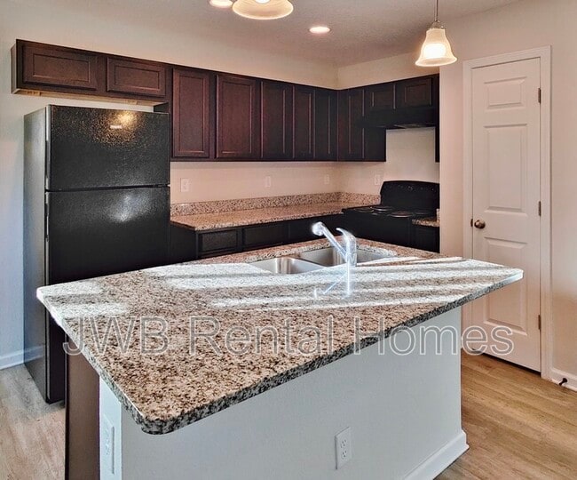 9085 Cocoa Ave in Jacksonville, FL - Building Photo - Building Photo