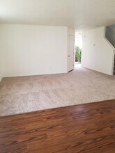 1492 NE Sunrise Ln in Hillsboro, OR - Building Photo - Building Photo