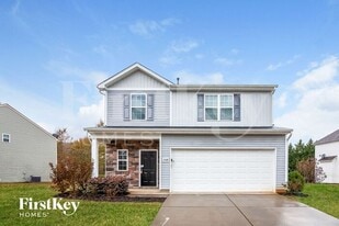 2528 Woodsorrel Ln in Charlotte, NC - Building Photo