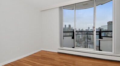 2045 Nelson St. in Vancouver, BC - Building Photo - Building Photo