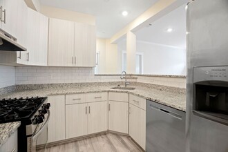 Folger's Landing in Dover, NH - Building Photo - Interior Photo