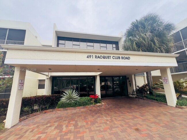 491 Racquet Club Rd in Weston, FL - Building Photo - Building Photo