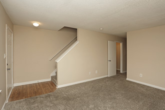Jamestown Pointe in Greenville, SC - Foto de edificio - Interior Photo