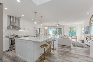 1221 Ocean Dunes Cir in Jupiter, FL - Building Photo