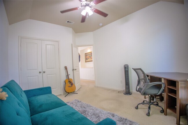 6034 Starbrook Creek Dr