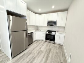 10 Cawfield St, Unit 1 in Boston, MA - Building Photo