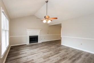 10 Beaverdam Ct in Covington, GA - Foto de edificio - Building Photo