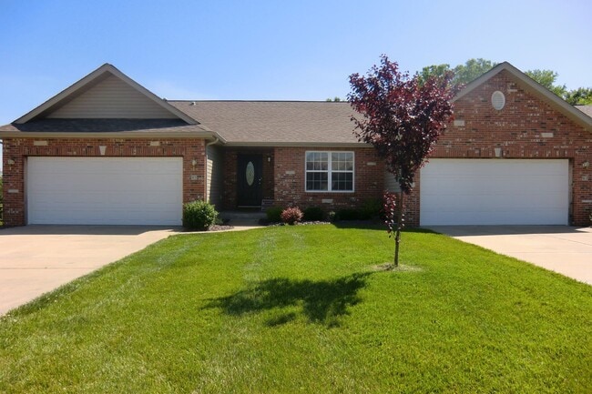 property at 104 Lake Saint Ellen Dr