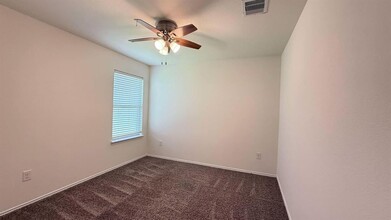 4711 Forest Hurst Glen in Spring, TX - Building Photo - Building Photo