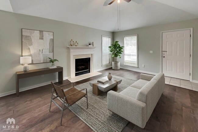 378 Walker Way, Unit 9 in Pelham, AL - Foto de edificio - Building Photo