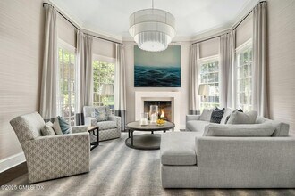 79 Richmond Hill Rd in Greenwich, CT - Building Photo - Building Photo