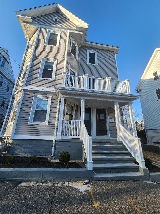 210 Power St, Unit 1st floor in Providence, RI - Building Photo - Building Photo