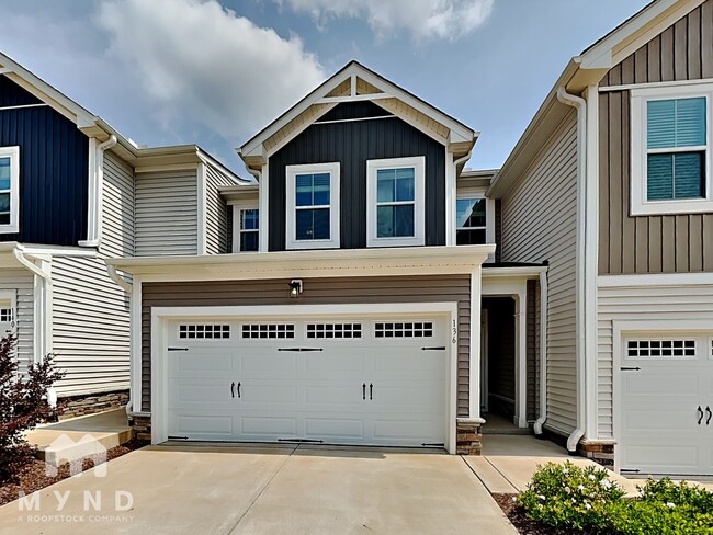 property at 136 Royal Star Wy