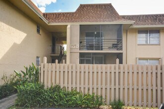 1231 NW 13th St in Boca Raton, FL - Building Photo - Building Photo