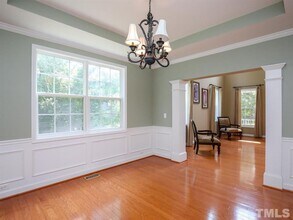 204 Few Cir in Durham, NC - Foto de edificio - Building Photo