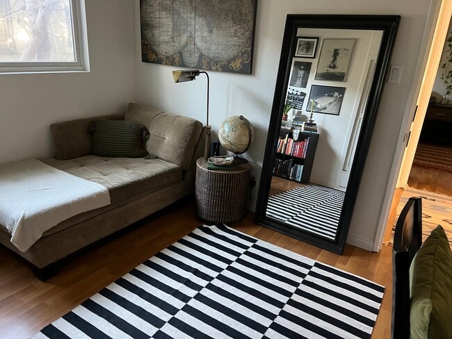 4970 1/2 S Centinela Ave, Unit Back in Los Angeles, CA - Foto de edificio - Building Photo