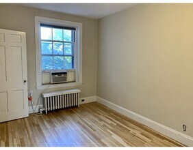 82 Mount Vernon St, Unit 41 in Boston, MA - Building Photo - Building Photo