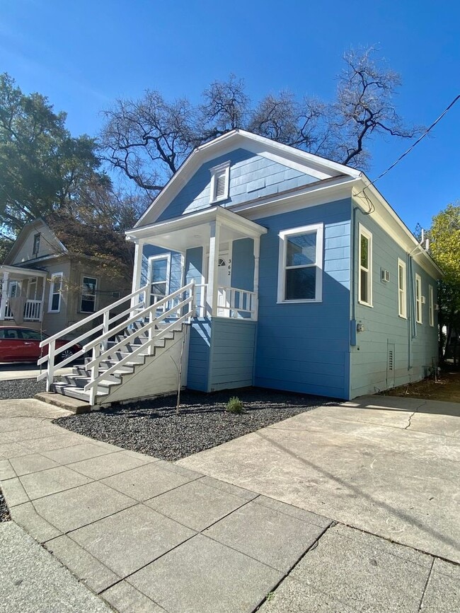 362 E 3rd St in Chico, CA - Building Photo - Building Photo