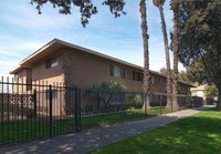 3439 - Waldorf in Riverside, CA - Foto de edificio - Building Photo