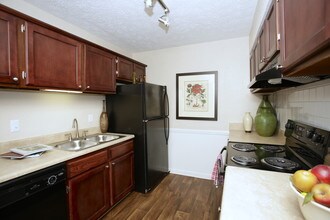 Rosemont Vinings Ridge in Atlanta, GA - Foto de edificio - Interior Photo