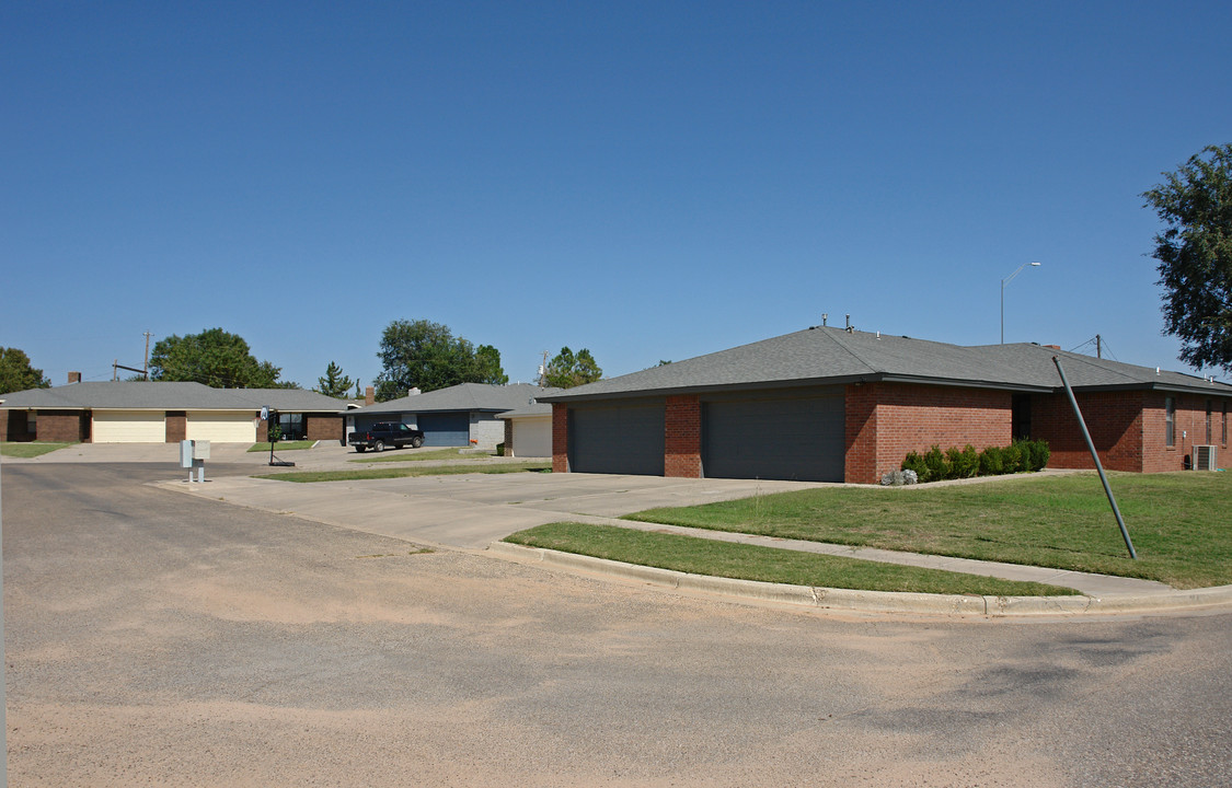 Wolfforth Duplexes in Wolfforth, TX - Building Photo