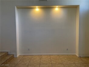 9975 Willowbrook Pond Rd in Las Vegas, NV - Building Photo - Building Photo