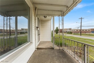 22750 Tracy Ave in Euclid, OH - Building Photo - Building Photo