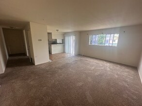 845 Normark Terrace in Vista, CA - Building Photo - Building Photo