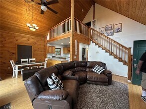 1811 Zermatt Dr, Unit 1022 in Pine Mountain Club, CA - Foto de edificio - Building Photo