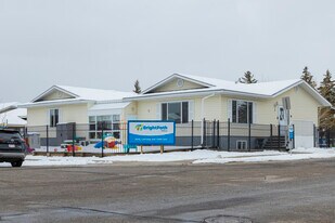 3 Millside Dr SW in Calgary, AB - Building Photo