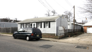 58-60 Huddy Ave in Highlands, NJ - Building Photo - Building Photo