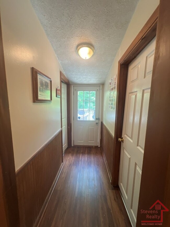 419 Oriole Dr in McMinnville, TN - Building Photo - Building Photo