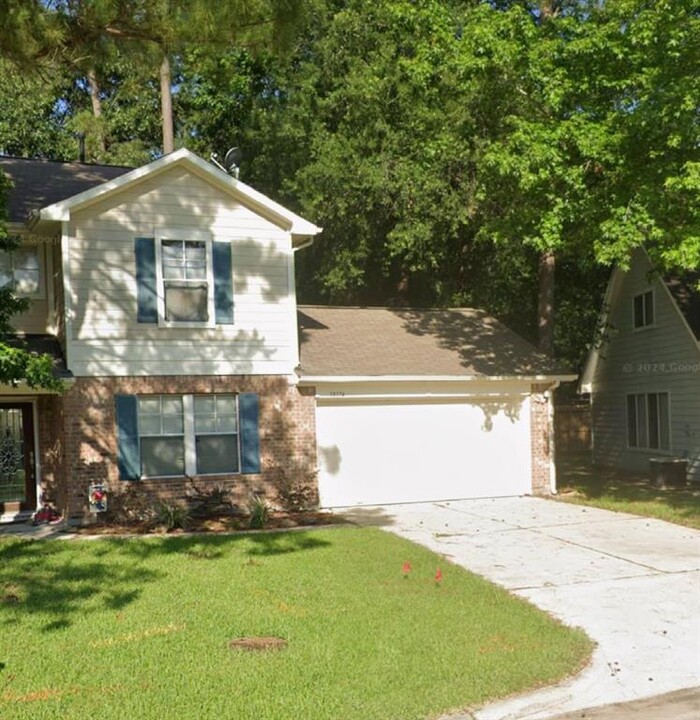 18174 Woodsdale Ct in Porter, TX - Building Photo