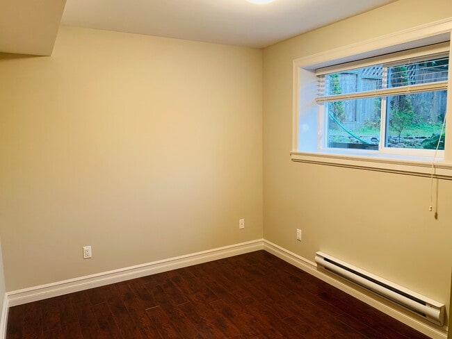 1420 King Albert Ave in Coquitlam, BC - Building Photo - Building Photo