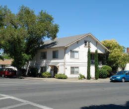 1300 C St in Napa, CA - Foto de edificio - Building Photo