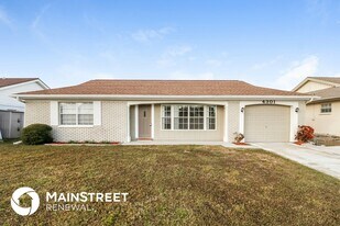 4301 Straits Ln in New Port Richey, FL - Building Photo