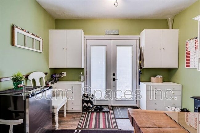 property at 275 Kensington Ave N