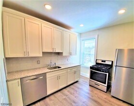 14 Forest St in Montclair, NJ - Building Photo - Building Photo