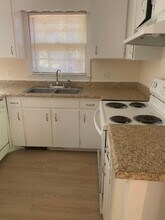6704 Johnsdale Rd in Raleigh, NC - Building Photo - Building Photo