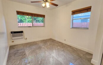 1136 NE 13th Ave in Fort Lauderdale, FL - Building Photo - Building Photo