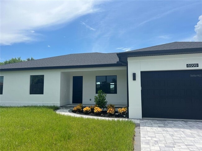 6999 Halifax St in Englewood, FL - Building Photo - Building Photo