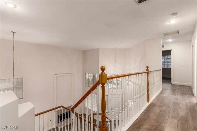 3741 Grand Viewpoint Ct