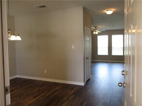 18354 Basket Flower Bend in Elgin, TX - Building Photo - Building Photo