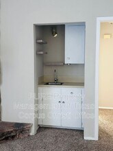 702 Alhambra Dr in Corpus Christi, TX - Building Photo - Building Photo