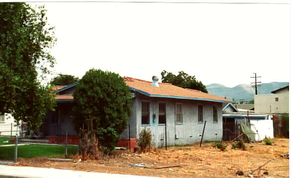 948 Blaine Ave in Fillmore, CA - Building Photo - Building Photo