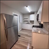 1111 Anne Ave in Chesapeake, VA - Building Photo