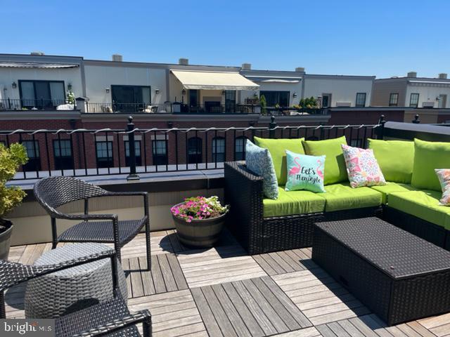 404 Ironsides Square SE