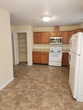 245 Elizabeth St Ext in Norwich, CT - Building Photo - Building Photo